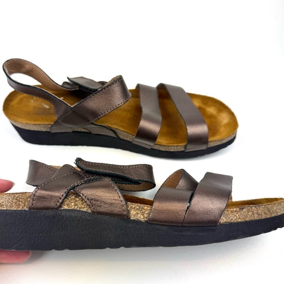 Naot Kayla sandals metallic leather strappy comfort wedge size 40 - Picture 4 of 9